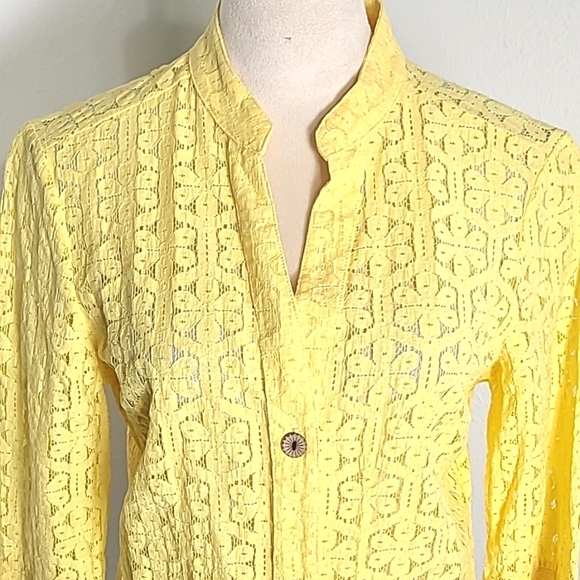 Rebecca Malone Yellow Lace Buttondown Top, Size Medium - Picture 3 of 9
